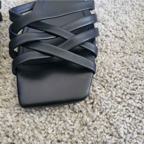 Marc Fisher square toe sandals - Picture 3 of 4